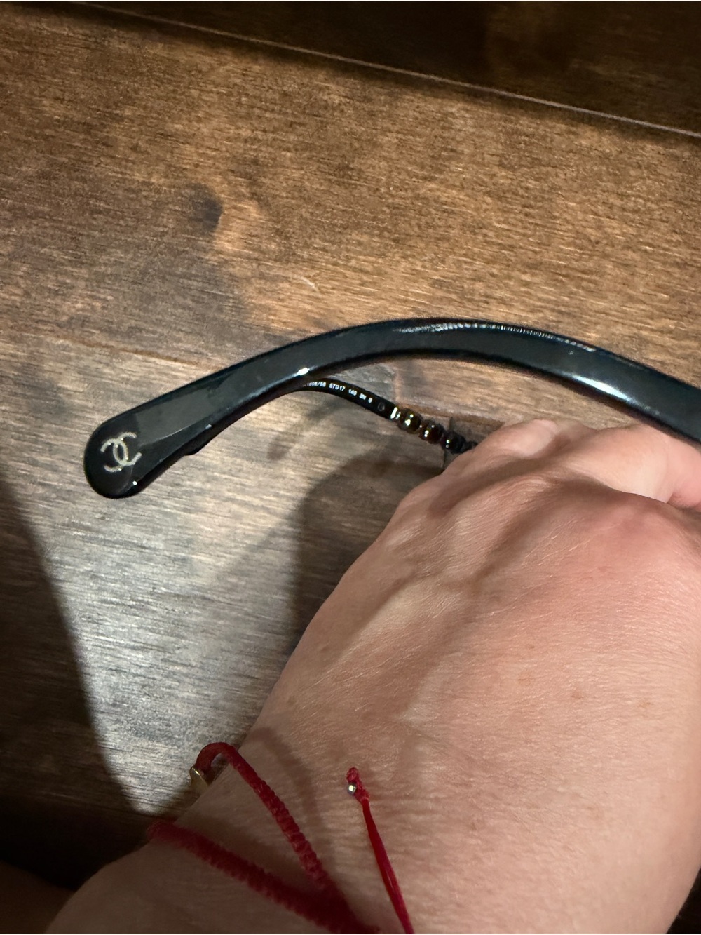 CHANEL Black Glossy Cat-Eye Sunglasses with Logo Accent - Picture 8 of 12